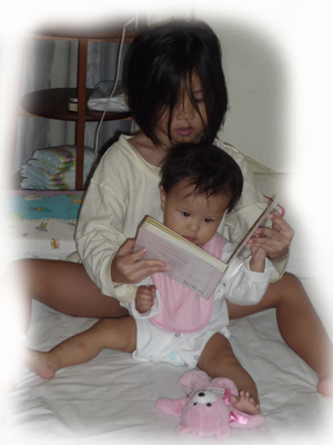 baby-reading-1