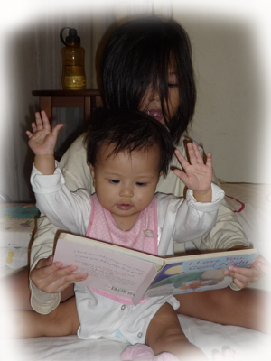 baby-reading-3